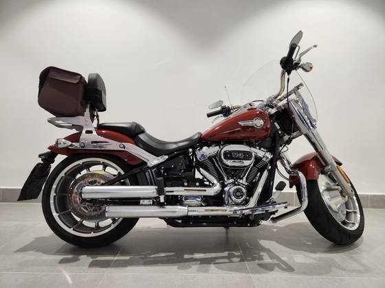HARLEY-DAVIDSON SOFTAIL FAT BOB 114 